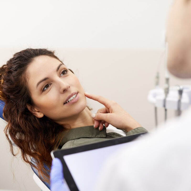 ¿Qué es una endodoncia en odontología?